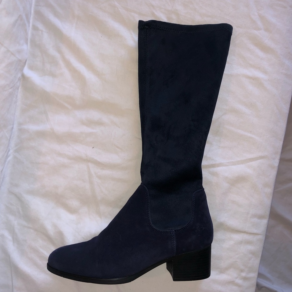 Box & Co Navy Heeled Boot